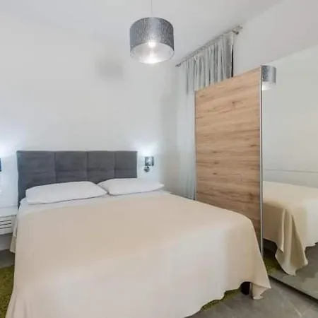 Apartment By The Sea Poljica, Trogir - 21041